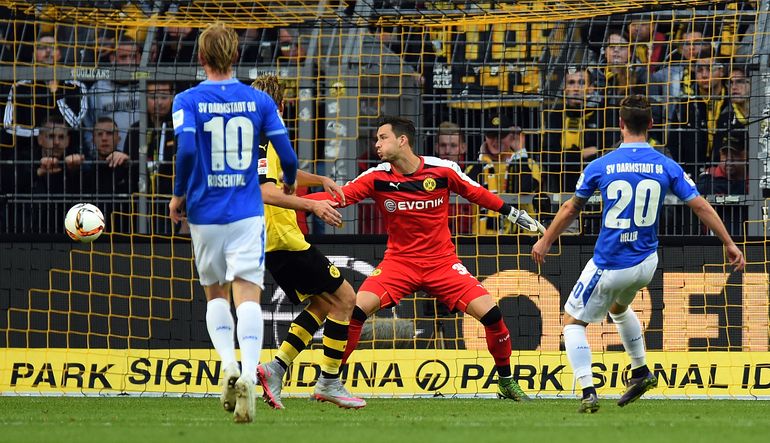 Roman Burki kapituluje w meczu z SV Darmstadt (2:2)