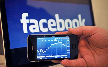 Facebook robi czystkę. Poluje na...