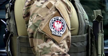 Zarzuty korupcyjne dla byłych szefów straży pożarnej