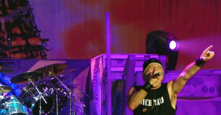 Porozmawiaj z liderem Iron Maiden. O... biznesie