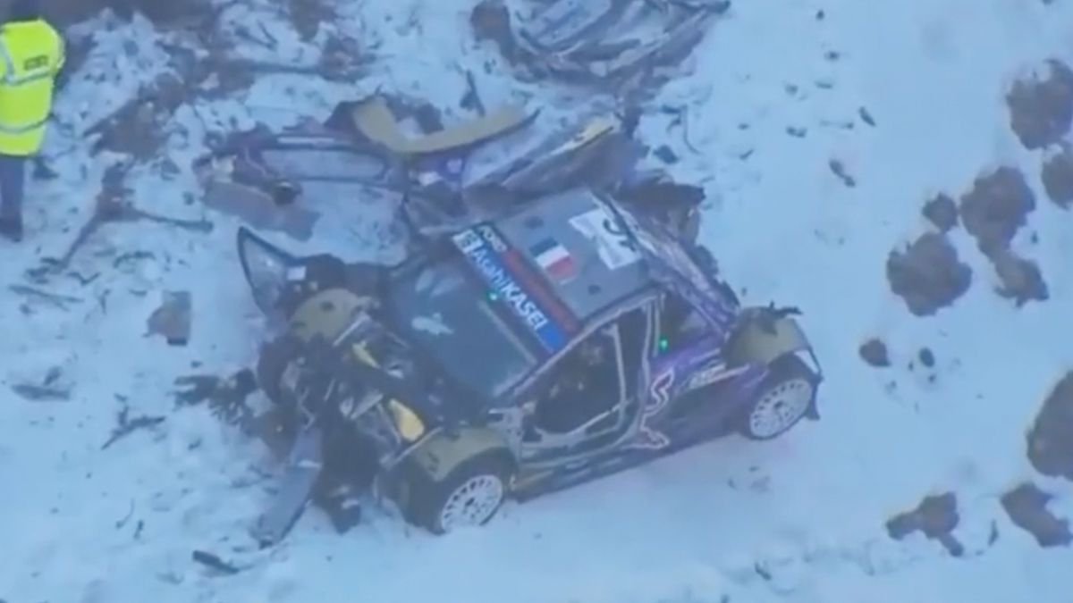 Twitter / Na zdjęciu: wypadek Adriena Fourmaux