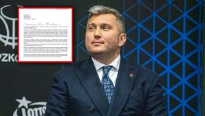 Piesiewicz pokazał pismo do ministra. Prosi o... zdjęcie, PESEL i skan dowodu