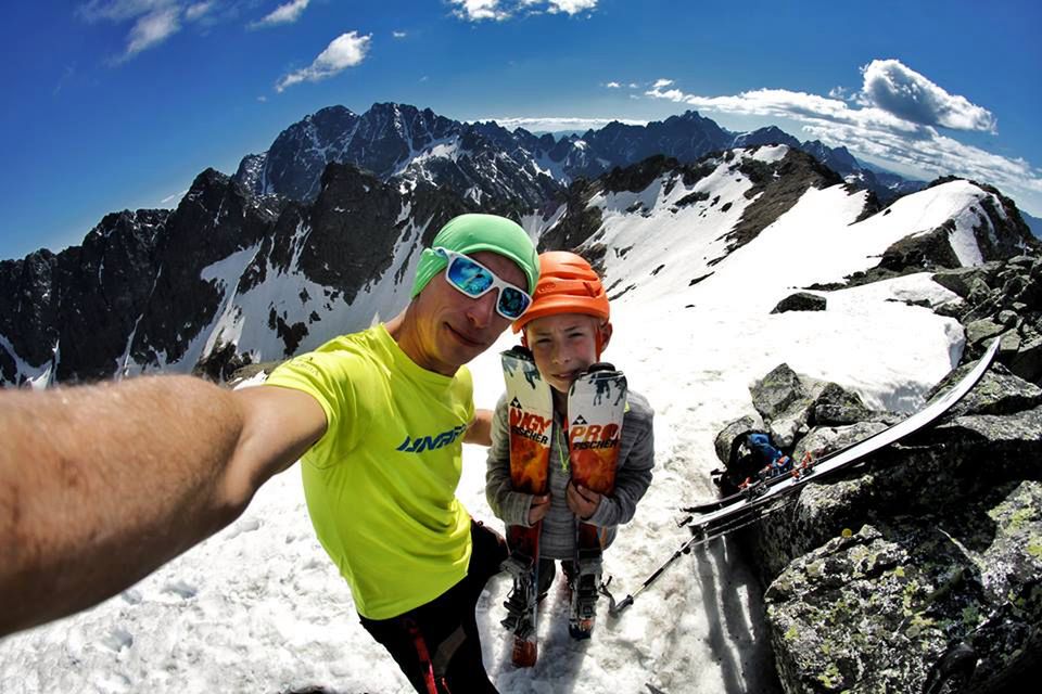 W górski świat wprowadził go tata. Alexander Piegza jest najmłodszym polskim skialpinistą