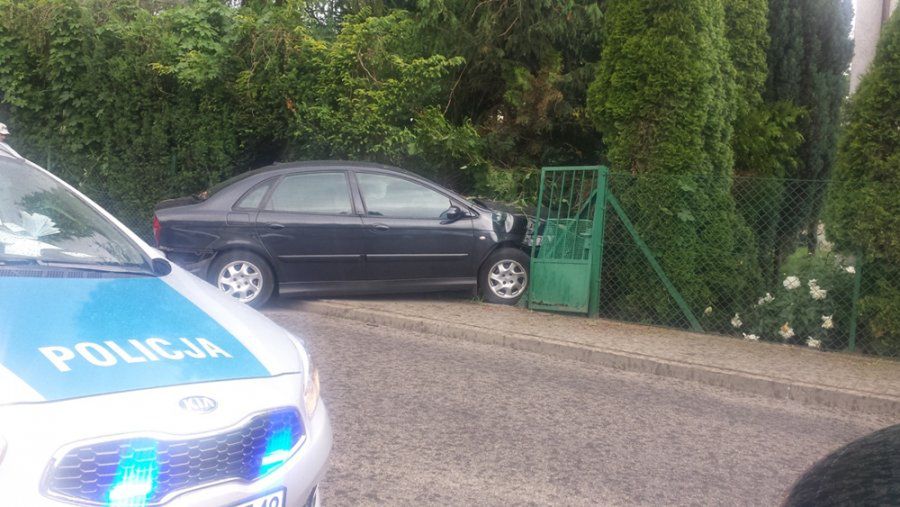 Obywatel Gruzji chciał przejechać policjantów. Miał powód