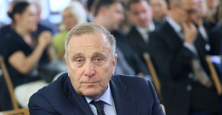 "Szybka ścieżka" w Piasecznie. Schetyna: To wszędzie może się dziać