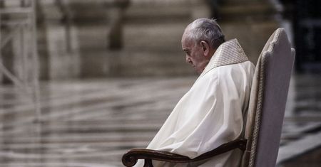 Raport o pedofilii. Załamany sytuacją papież Franciszek zabrał głos