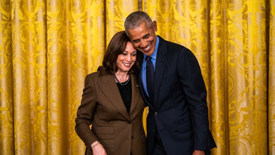 WASHINGTON, DC  April 5, 2022:

Former President Barack Obama and Vice President Kamala Harris share a moment during an event on the Affordable Care Act and lowering health care costs for families in the East Room of The White House on Tuesday April 5, 2022. 
(Photo by Demetrius Freeman/The Washington Post via Getty Images)
