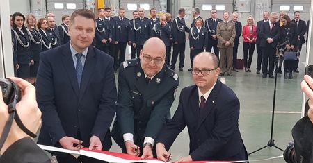 Poczta Polska „usprawnia” obsługę przesyłek spoza Europy. I tak, chodzi o opłaty celne