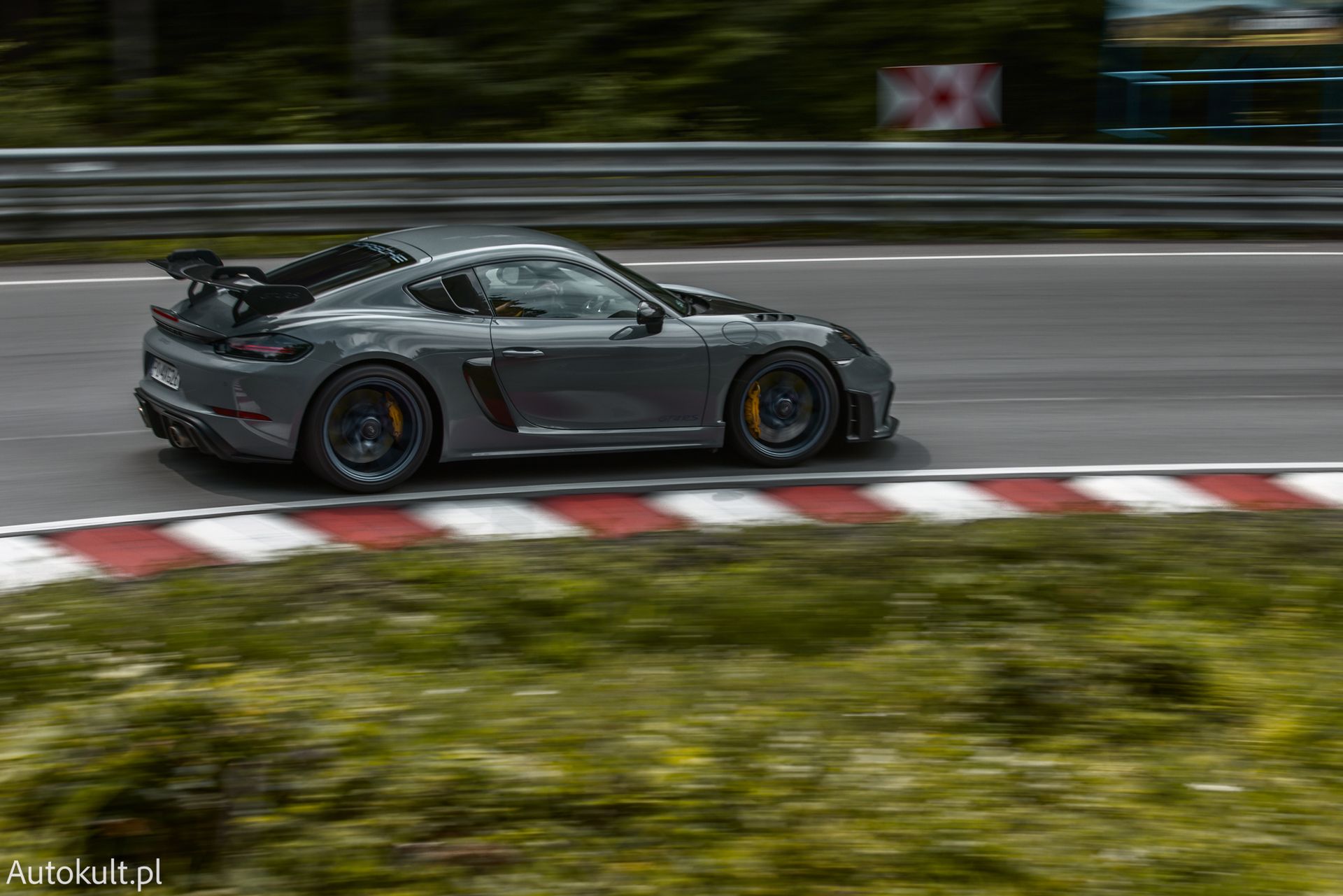 Porsche 718 Cayman GT4 RS (2022)