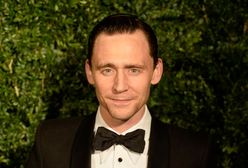 Tom Hiddleston w wieżowcu