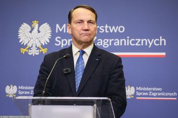 Polski ambasador w Rosji jest bezpieczny? Sikorski odpowiedział