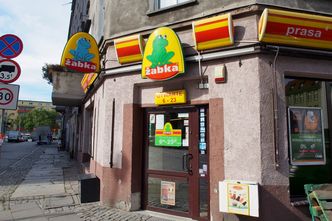 Żabki będą otwarte w niedziele. Sieć znalazła sposób na zakaz handlu