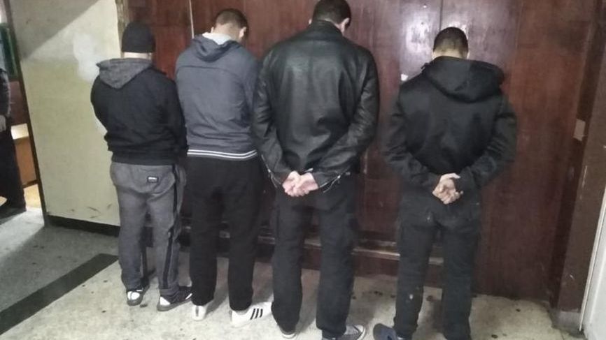 Zdjęcie okładkowe artykułu: Twitter / Na zdjęciu: aresztowani bułgarscy kibice