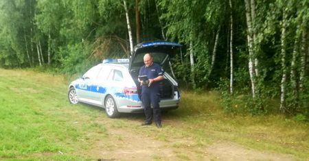 15-latek i jego 10-letni brat uciekli skradzionym autem. Szczęśliwy finał poszukiwań