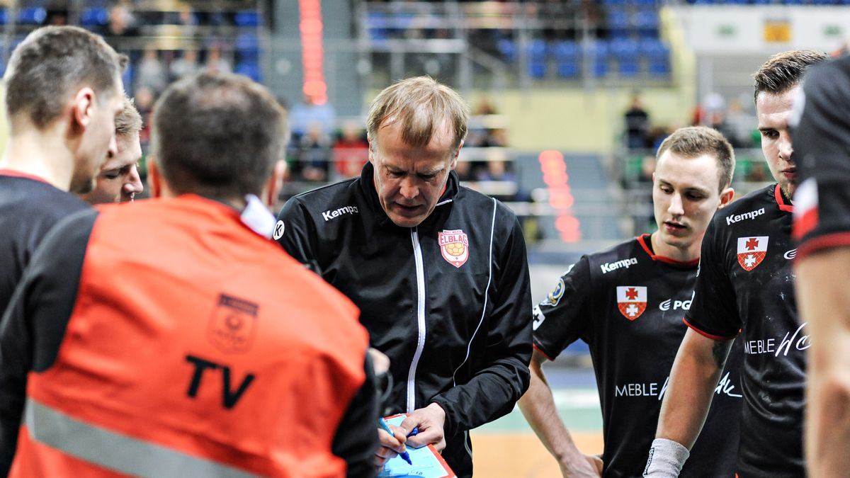 trener Jacek Będzikowski (Meble Wójcik Elbląg)