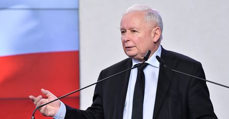 Prezes PiS o "seksualizacji dzieci". Zapowiada zmiany
