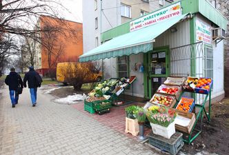 Sklepy w realu upadają. W 2017 roku ubyło ich 12 tysięcy