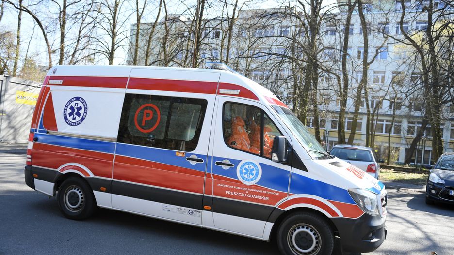 Oświęcim. Kobieta zmarła na ulicy, ponieważ nie było wolnej karetki. Sprawą zajęła się prokuratura / foto ilustracyjne
