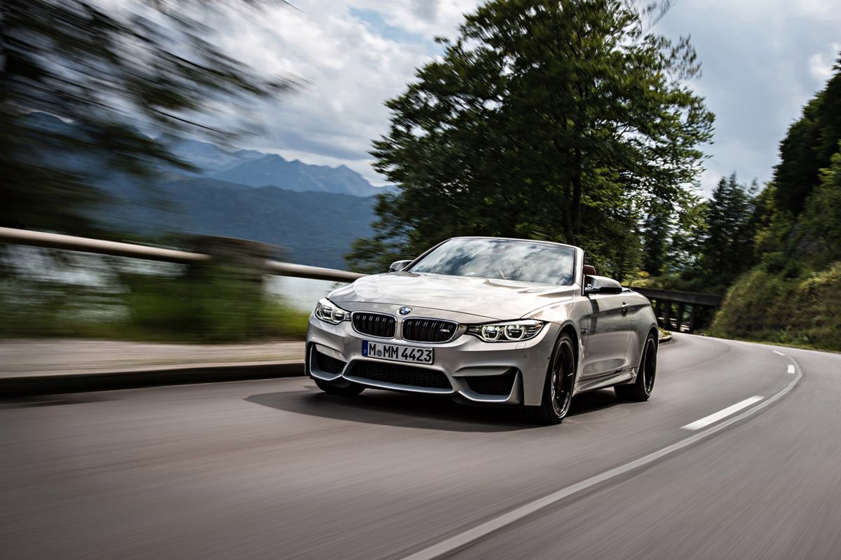 Ogromna galeria zdjęć z kabrioletem BMW M4 130
