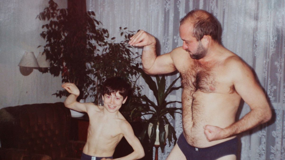 Na zdjęciu od lewej: Robert Lewandowski z ojcem