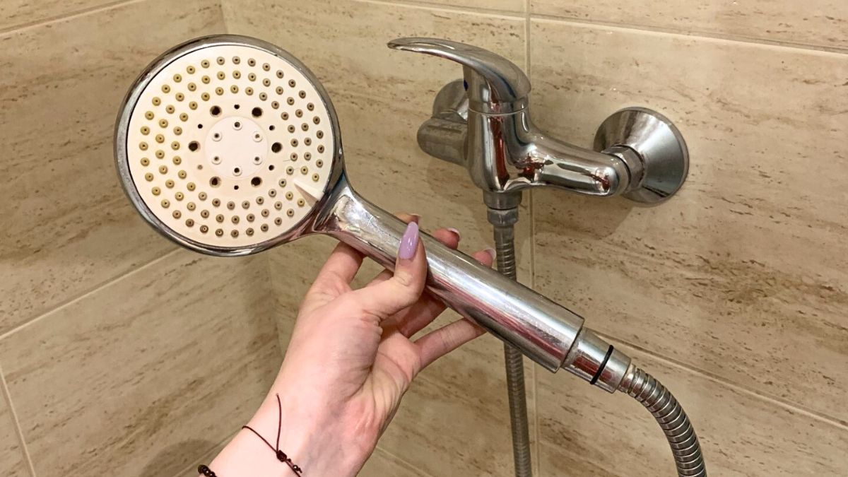 Jak wyczyścić słuchawkę prysznicową? 