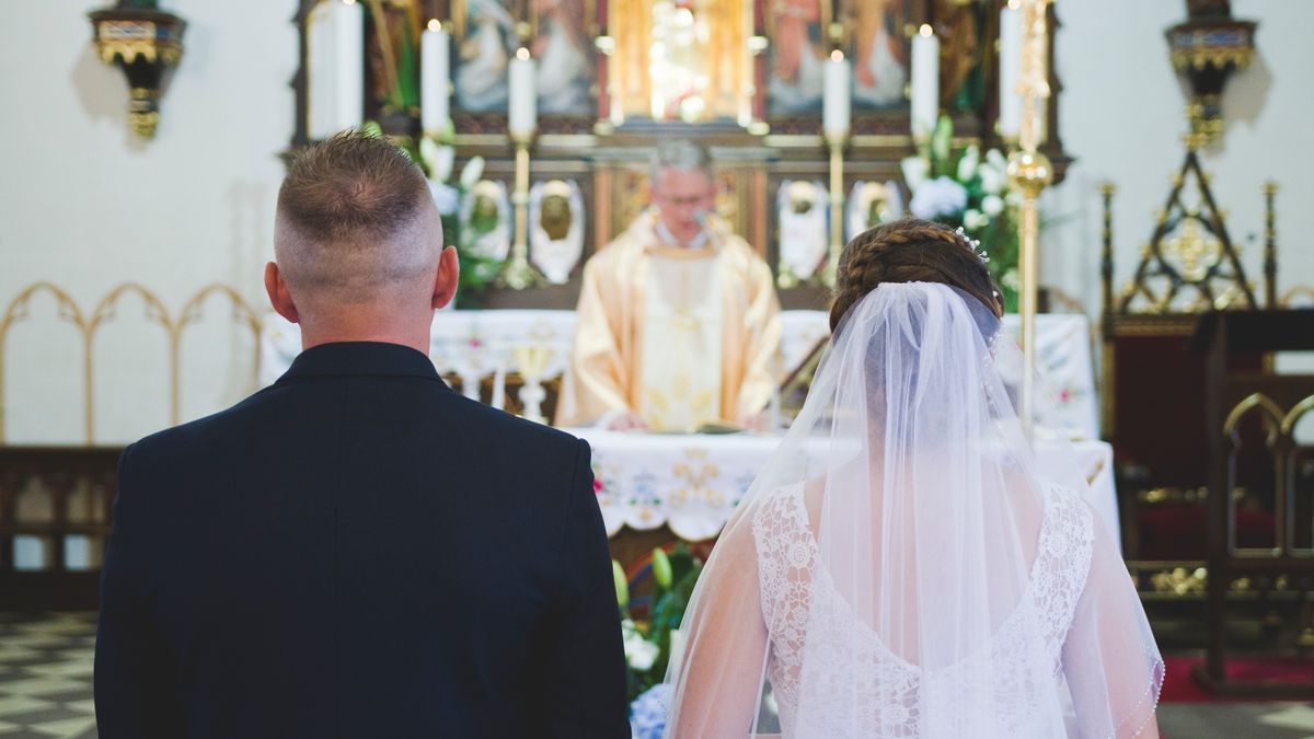 Rośnie liczba unieważnianych ślubów kościelnych