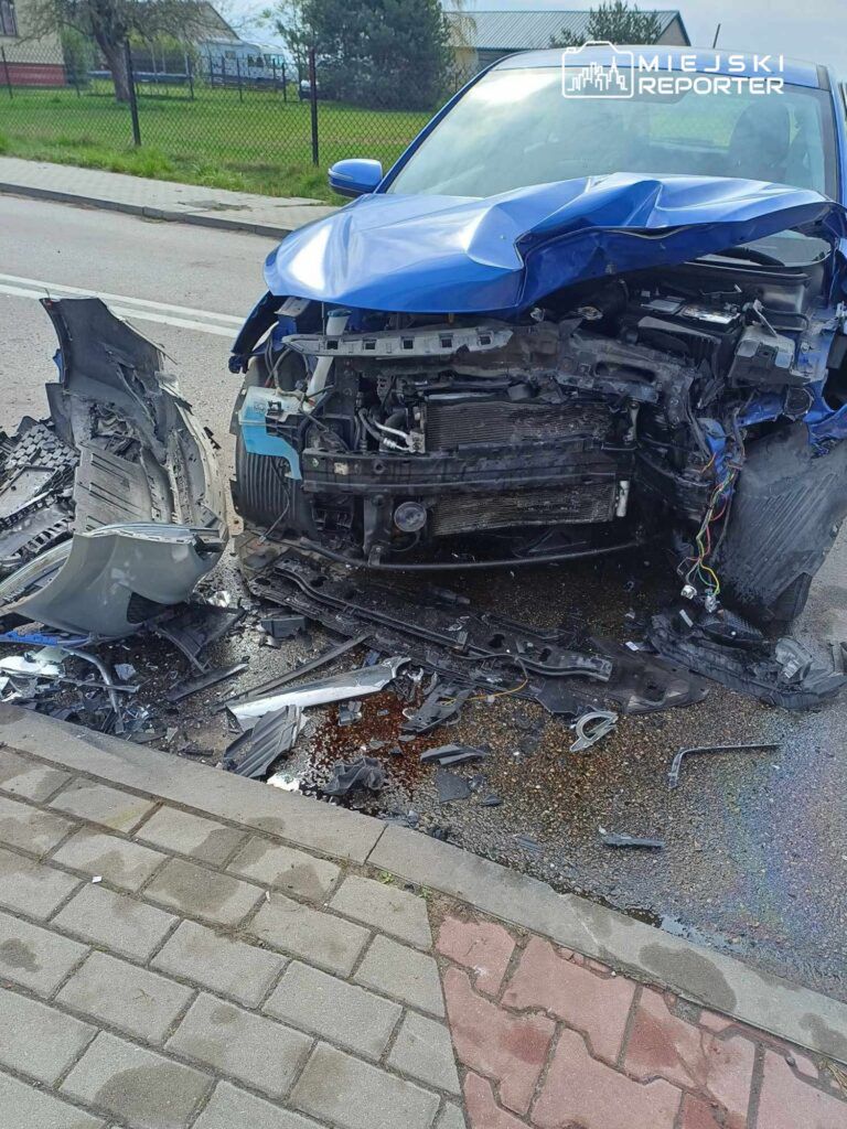 Fot. Czytelnik Miejskiego Reportera.  Czołowe zderzenie