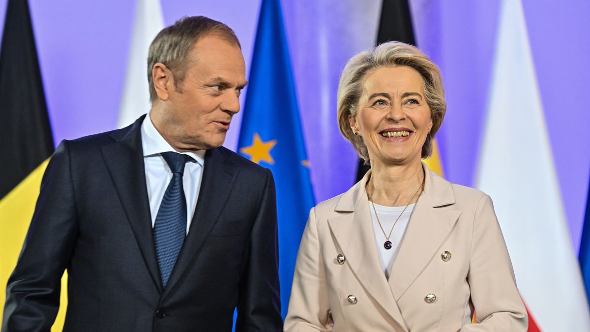 WARSAW, POLAND - FEBRUARY 23: Poland's Prime Minister, Donald Tusk (L) welcomes EU Commission President, Ursula von der Leyen (R) and Belgium's Prime Minister, Alexander De Croo (not seen) at the Prime Minister Chancellery on February 23, 2024 in Warsaw, Poland. (Photo by Omar Marques/Anadolu via Getty Images)