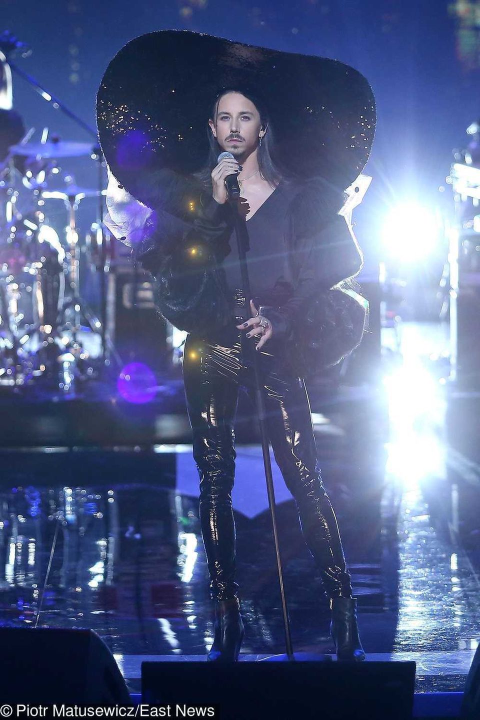 Michał Szpak na festiwalu w Sopocie Top of the Top 2019