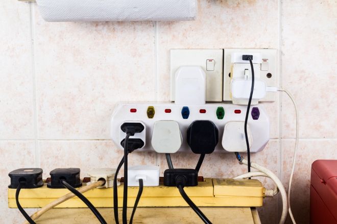 Instalacja elektryczna w domu. W co zainwestować, by wygodniej mieszkać?