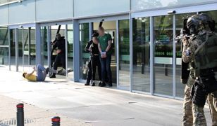 Policja w Łodzi otrzymała zgłoszenie. Zamaskowane osoby z bronią w centrum handlowym