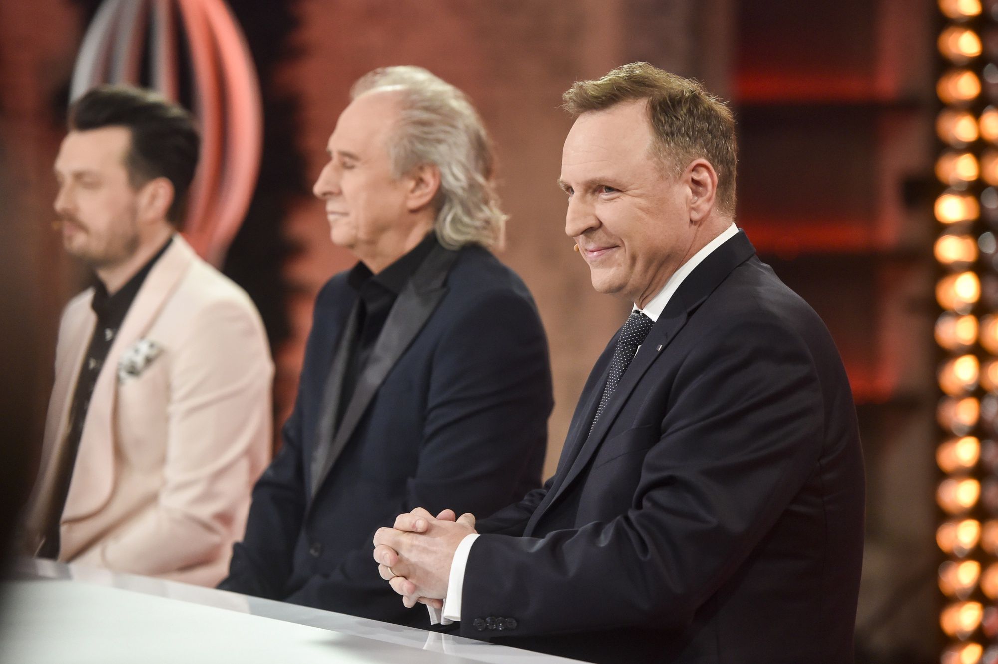 Kinga Rusin cieszy się z medalu Dawida Kubackiego i kpi z TVP