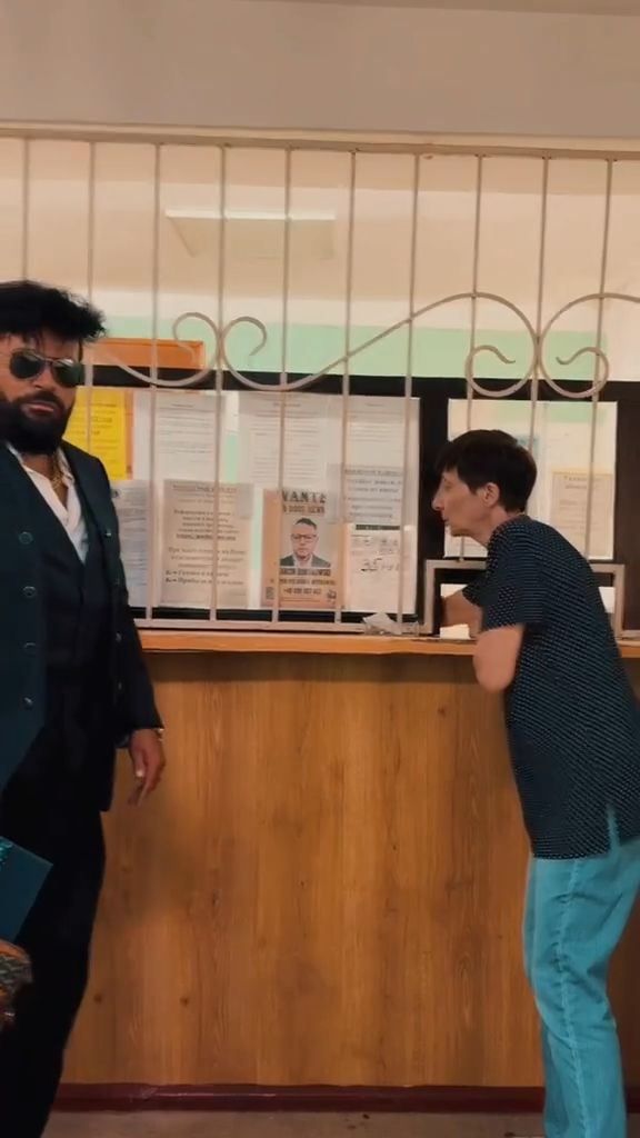 Krzysztof Rutkowski w urzędzie pocztowym w Bendery
