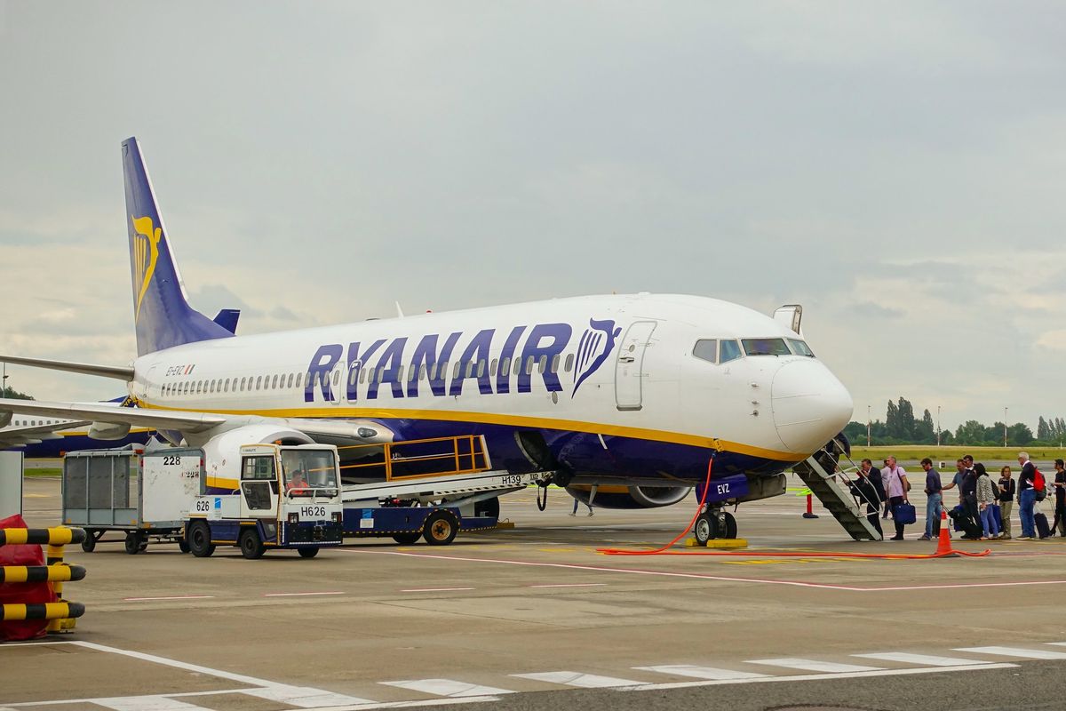 Ryanair przestrzega pasażerów przed nieoryginalnymi kartami pokładowymi 