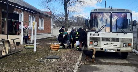Izium w ruinie. Ukraińskie miast częściowo zajęte przez Rosjan.