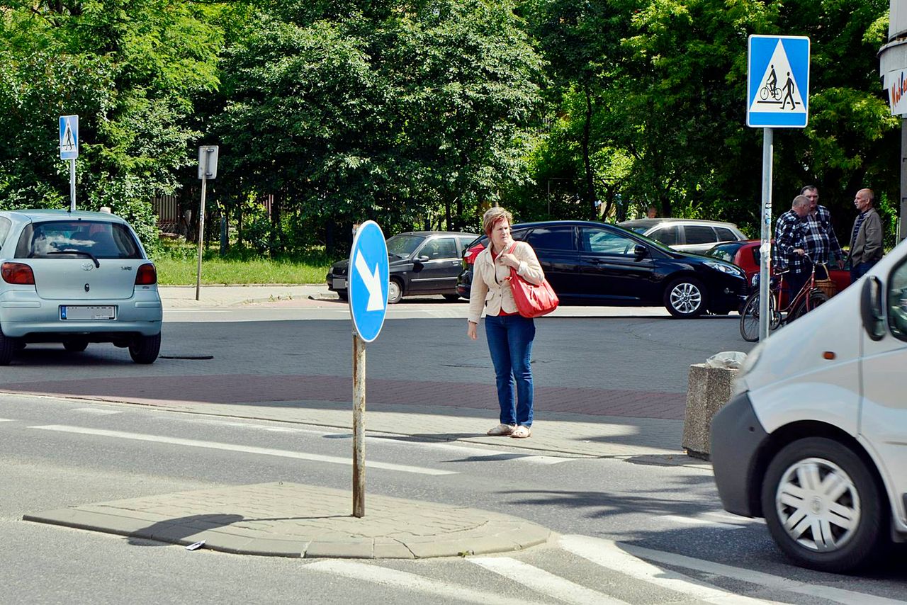 Czy pieszy w Polsce będzie miał pierwszeństwo przed przejściem?