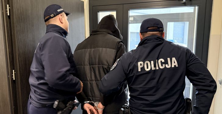 Prawie promil alkoholu i cztery zakazy prowadzenia. 23-latek z gminy Teresin trafił do więzienia