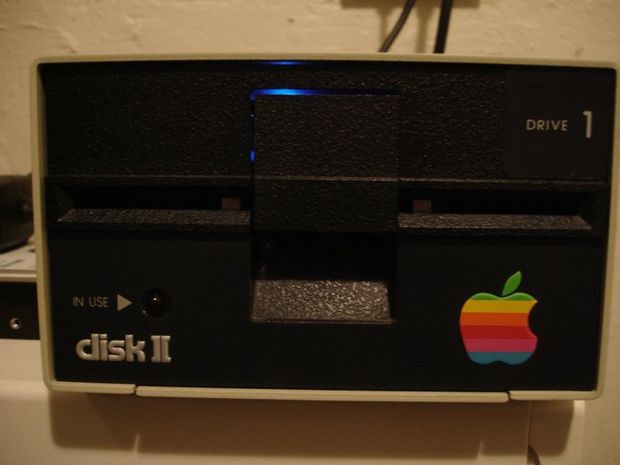 Apple Disk II z 1978 roku (źródło: Wikimedia)