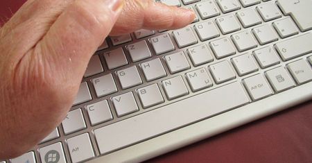 93 naciśnięcia klawisza Enter dają dostęp do zaszyfrowanych linuksowych systemów