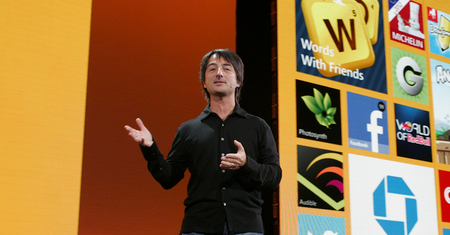 Joe Belfiore tłumaczy się ze swojego Samsunga Galaxy S8