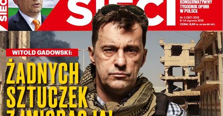 Witold Gadowski na tle zdjęcia stockowego na okładce ”Sieci”. Fotoreporterzy komentują