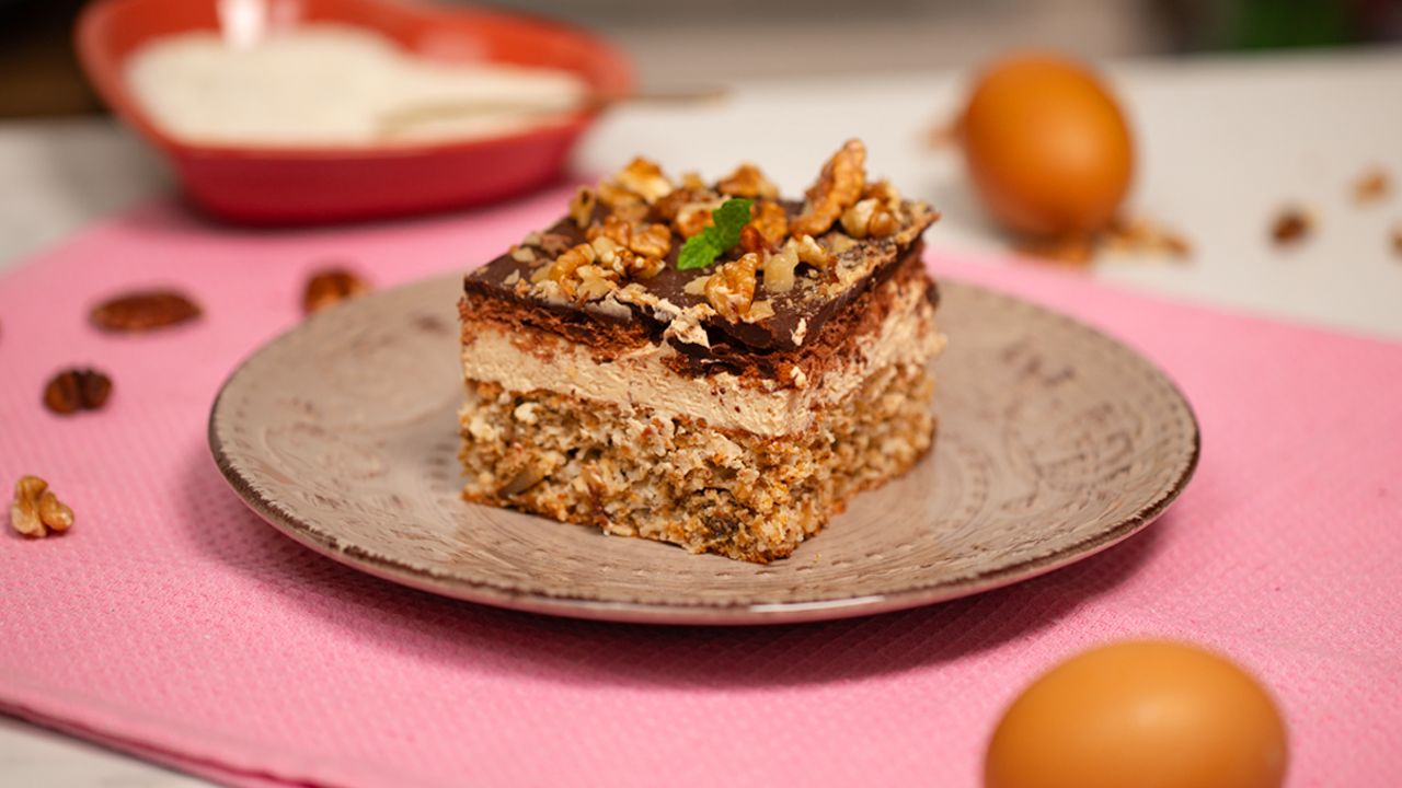 Irresistible coffee cake: The perfect dessert delight