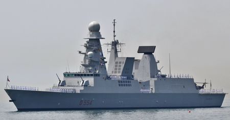 "Nasze wybrzeże jest gołe". Potężny okręt wojenny płynie do Polski