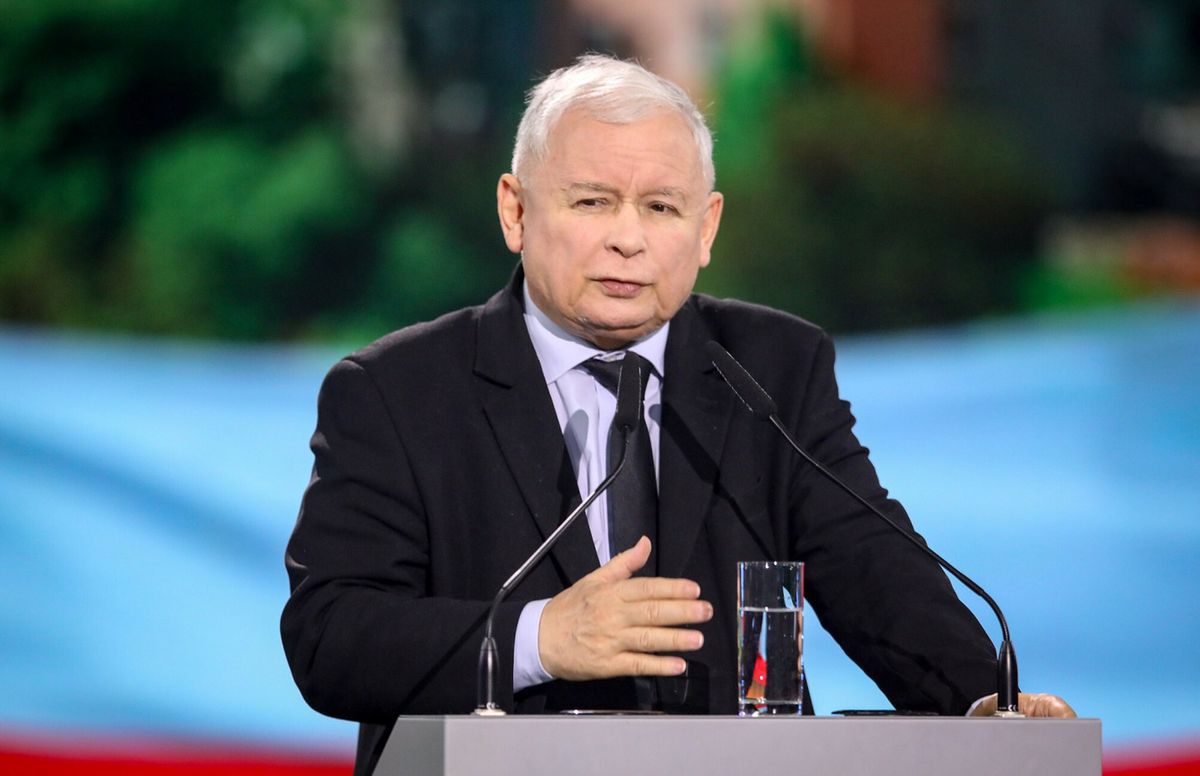Projekt z podpisem Jarosława Kaczyńskiego bez poparcia rządu