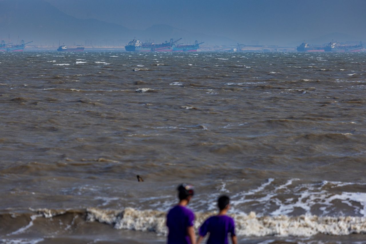 Chinese ships visible on the beach in Kinmen. Illustrative photo.