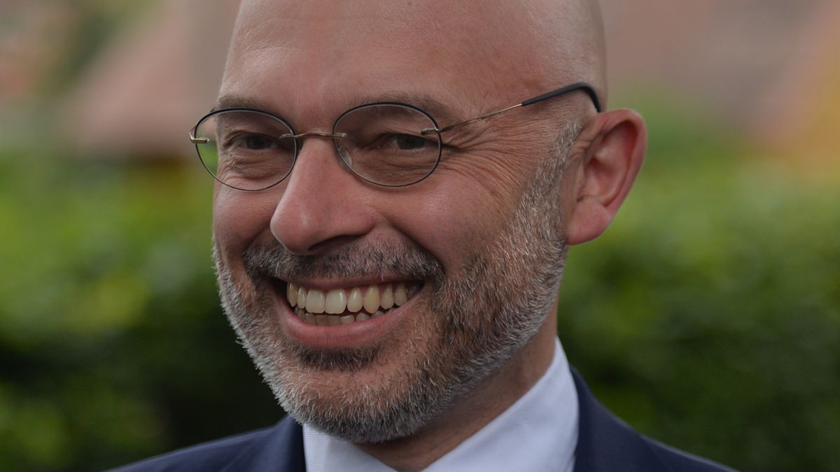 Myslenice (malopolskie), 08.07.2020 Objazd mobilnych biur Programu " Czyste Powietrze " zainaugurowany przez Ministra Klimatu, Michala Kurtyke, ktory przedstawil cel calego projektu oraz formule dzialania mobilnych biur. N/z Michal Kurtyka