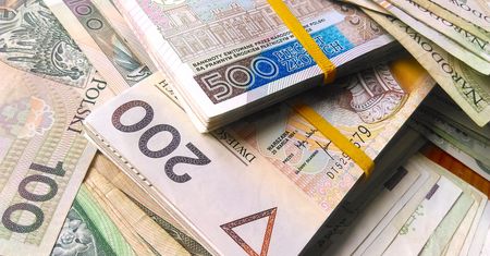 Zarobki w górę. O tyle wzrośnie wynagrodzenie Polaków w 2027 r.