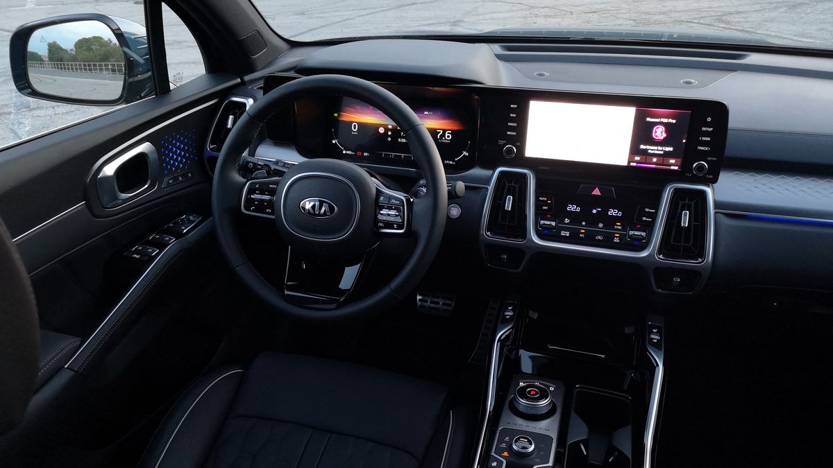 Prezentacja Kia Sorento Hybrid: Nowoczesne rozwiązania w rodzinnym wydaniu 1