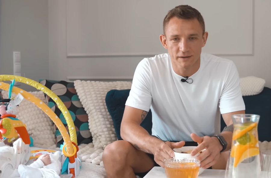 Jakub Rzeźniczak pokazał dziecko w filmie dla Clout MMA