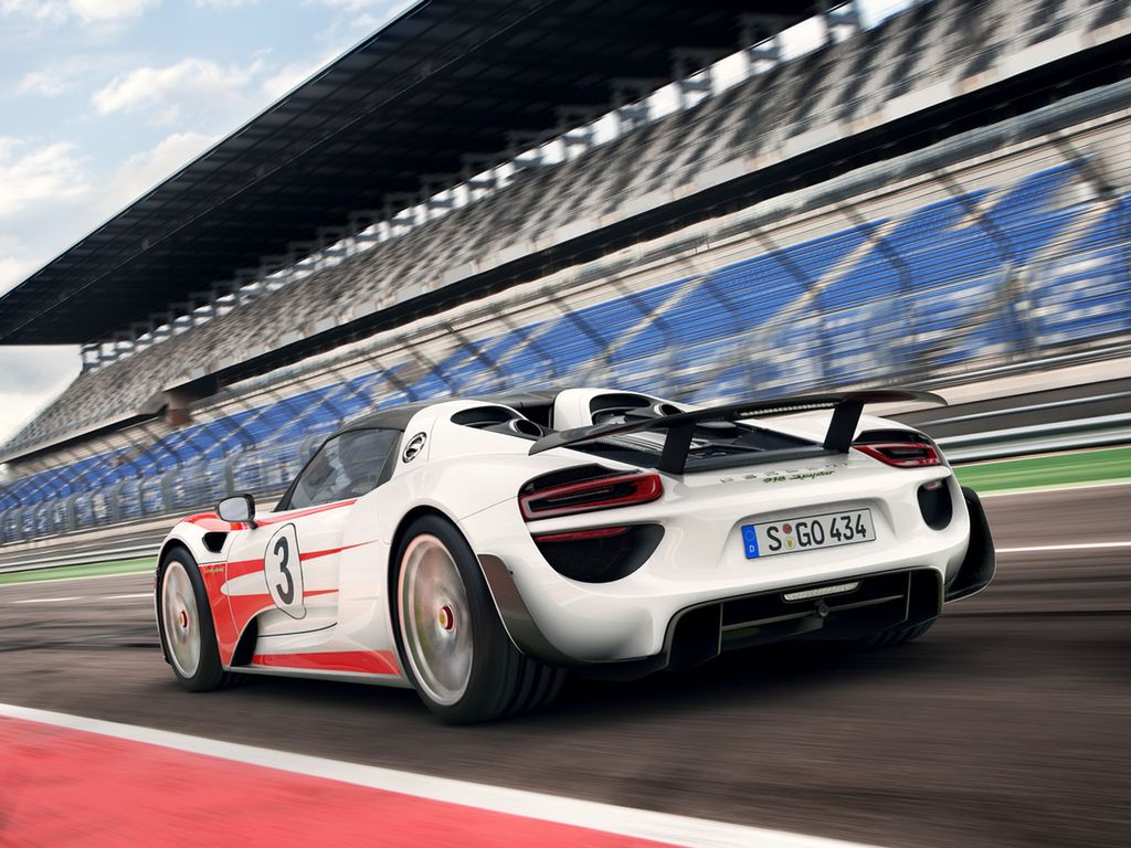 Porsche 918 15
